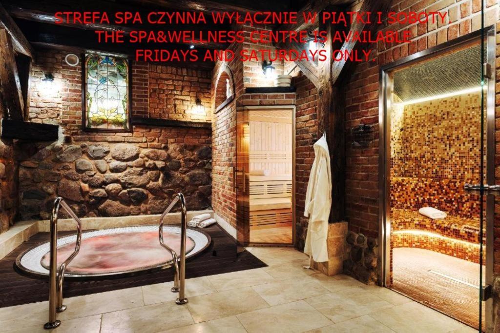 Stary Toruń Hotel Legenda מראה חיצוני תמונה